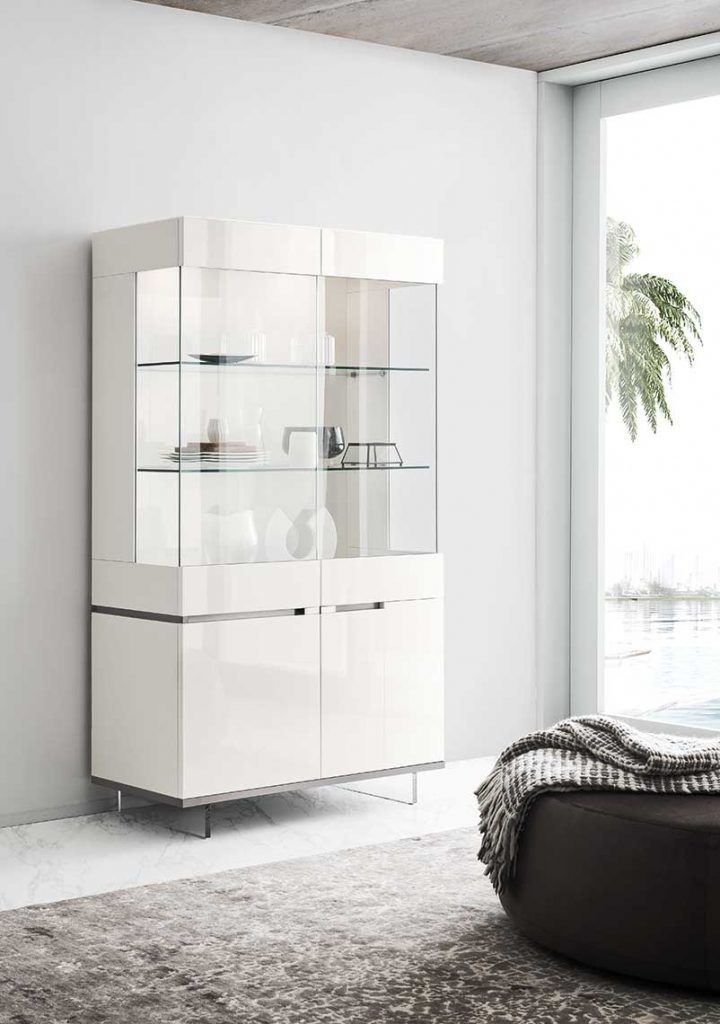 italiski svetaines baldai Artemide indauja vitrina